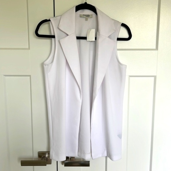 White Sleeveless Cardigan - Picture 1 of 5